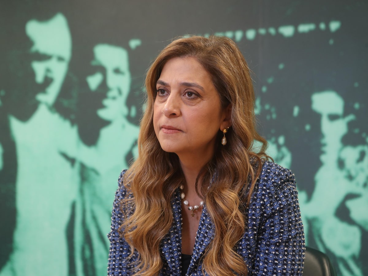Oposição do Palmeiras pede sindicância contra Leila Pereira por ‘meia dúzia de imbecis’