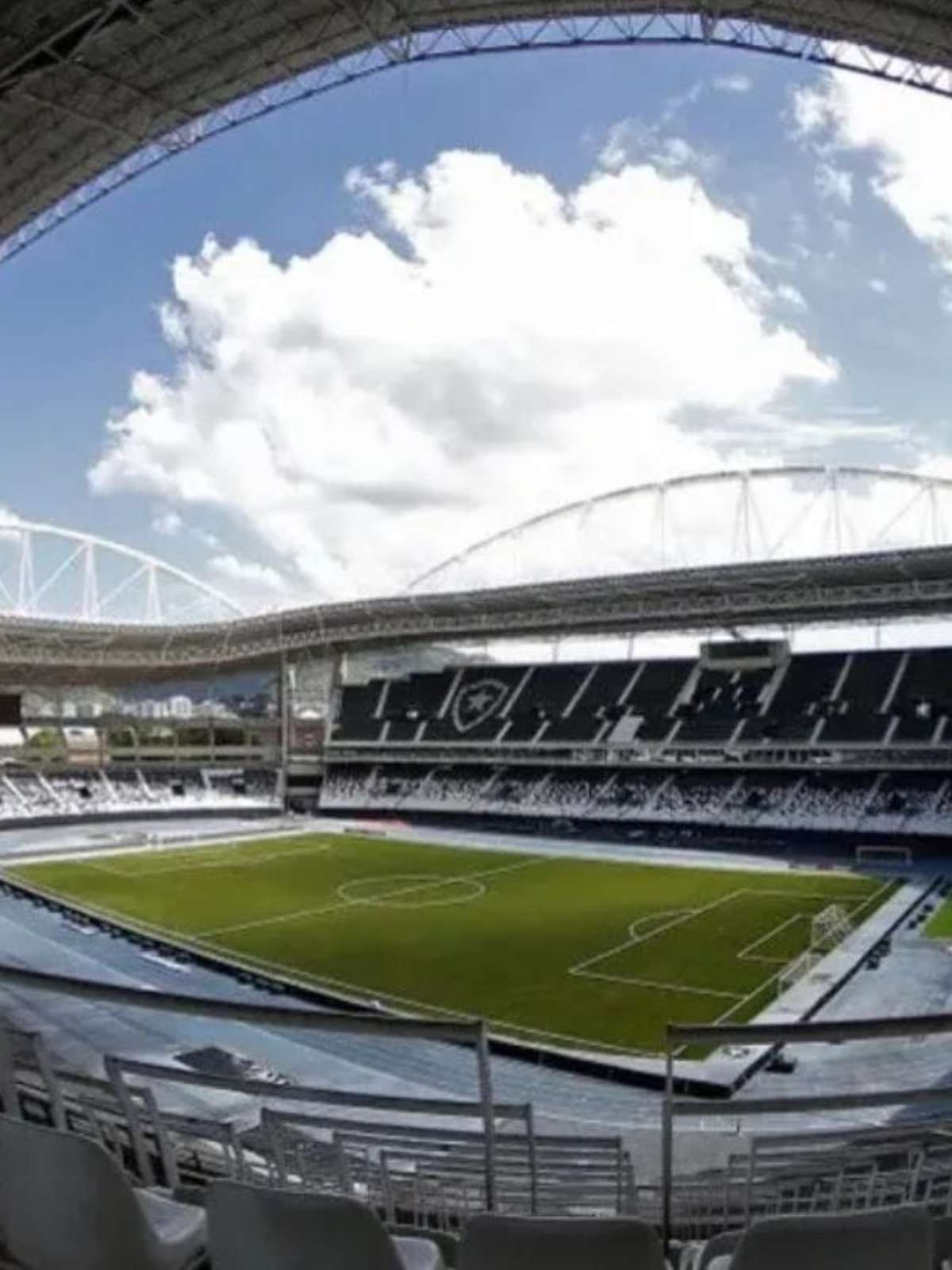Vasco define Nilton Santos para duelo com o Boca Juniors pela Sula; saiba detalhes
