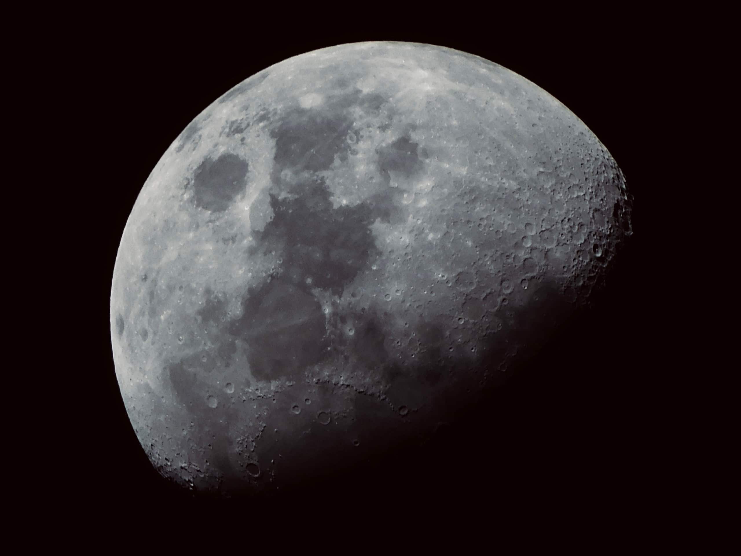 NASA quer levar supercomputador com IA para testar navegação autônoma na Lua