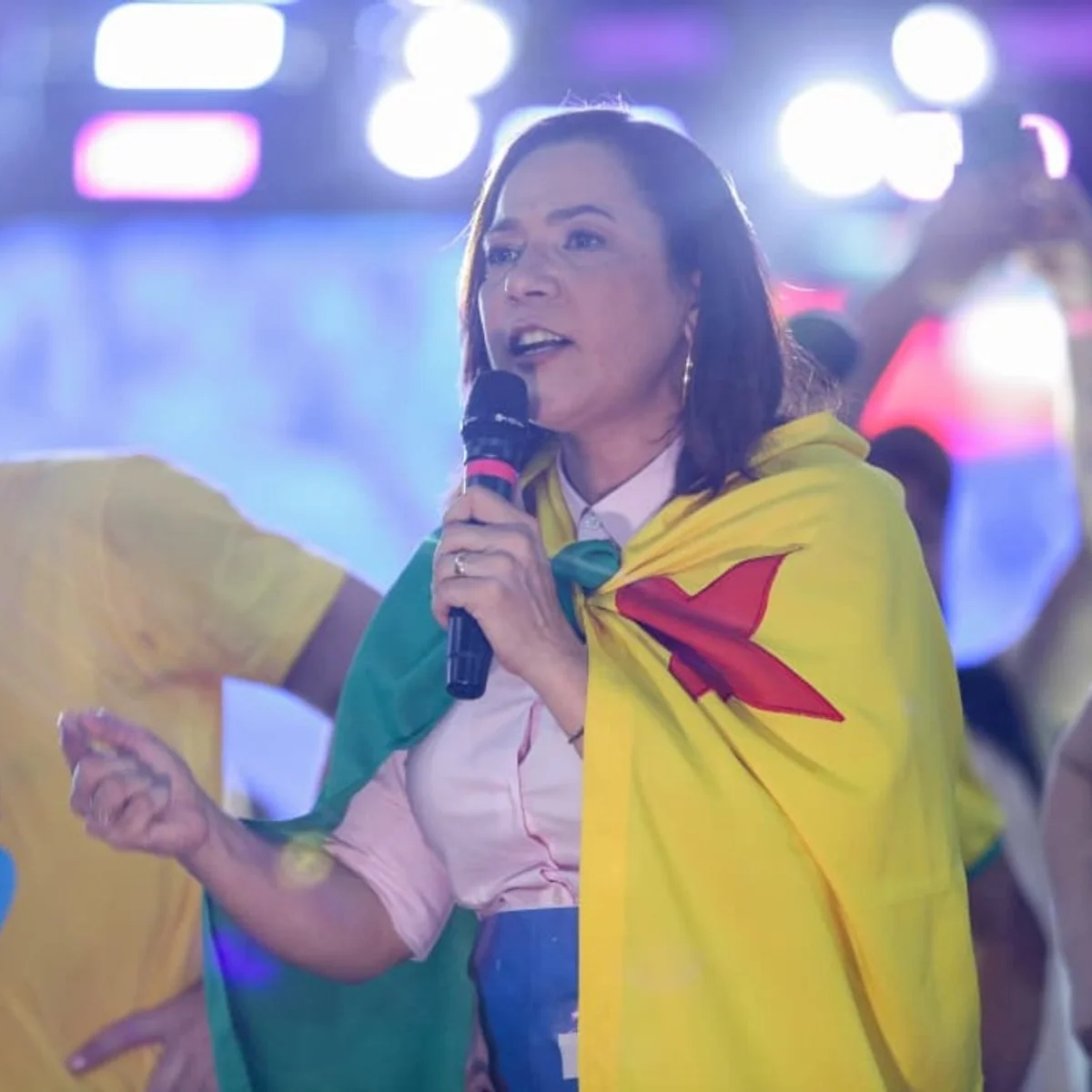 Mailza Assis é reeleita governadora do Acre