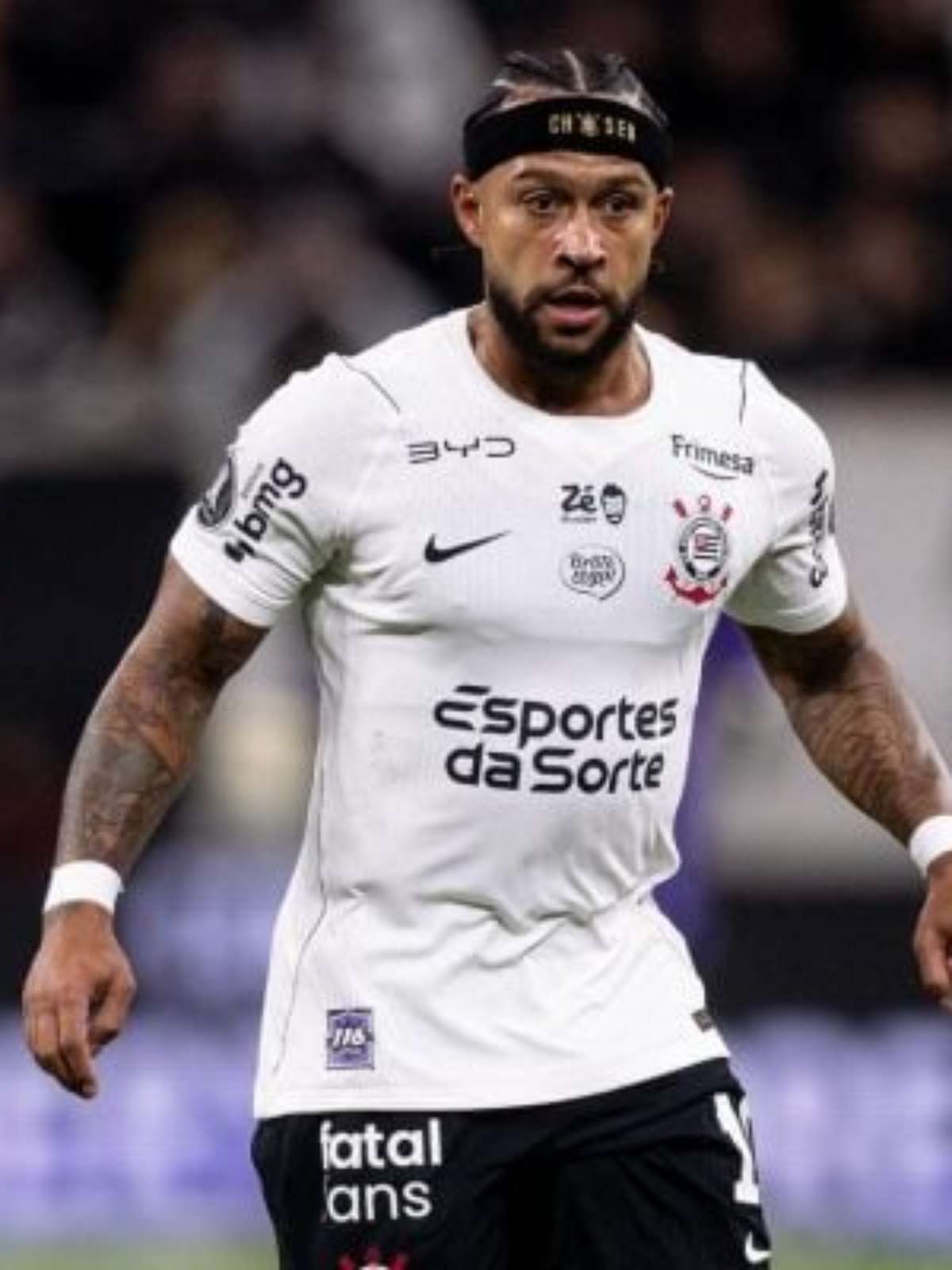 Memphis Depay sofre lesão e desfalca o Corinthians contra o Vasco
