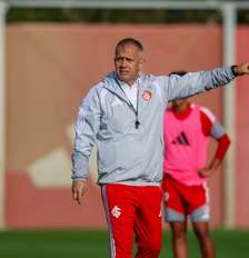 Foto: Eduardo Baptista em treino pelo Internacional ( Ricardo Duarte/Inter) / Gávea News