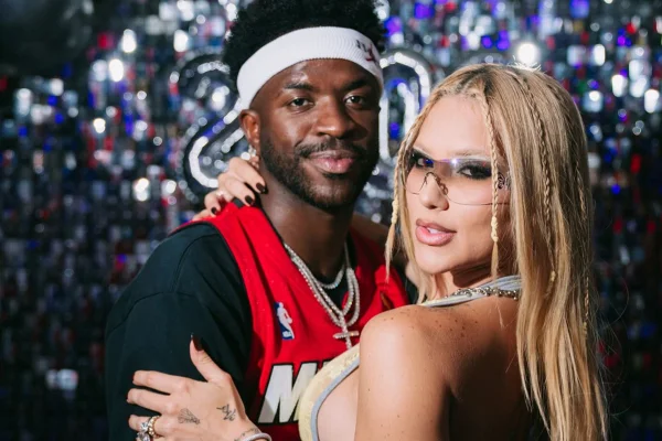 Exclusivo: Mãe de Virginia nega crise com Vini Jr: "Para mim está tudo bem"
