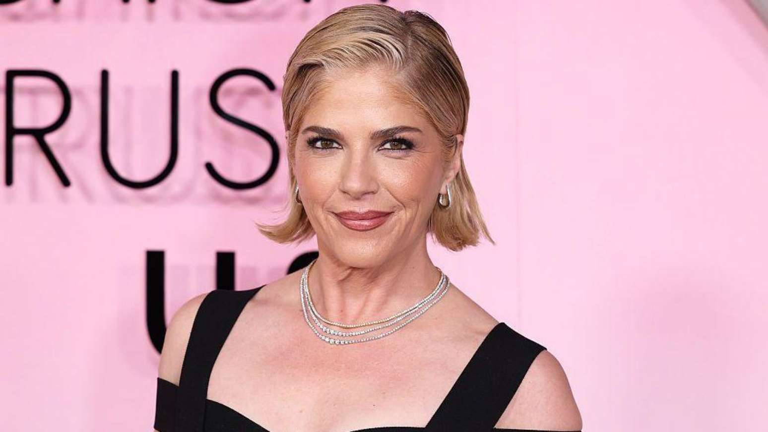 Selma Blair ficou famosa por filmes como Legalmente Loira