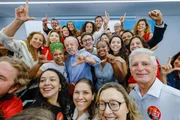 Lula adota mudanças para o 2º turno na tentativa de reverter desvantagem
