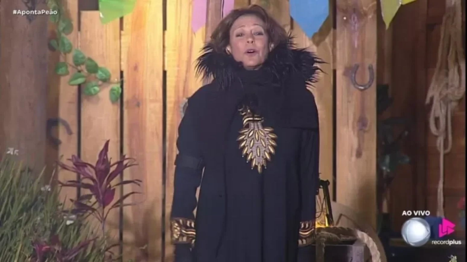 'A Fazenda 18': Giovanna é confrontada por Darlin e Mayk após fala sobre religião