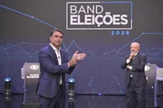 Flávio Bolsonaro e Lula