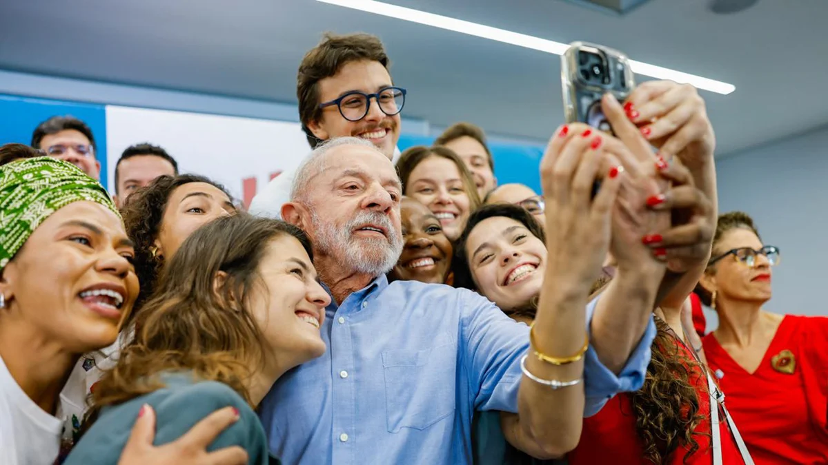 Lula adota mudanças para o 2º turno na tentativa de reverter desvantagem