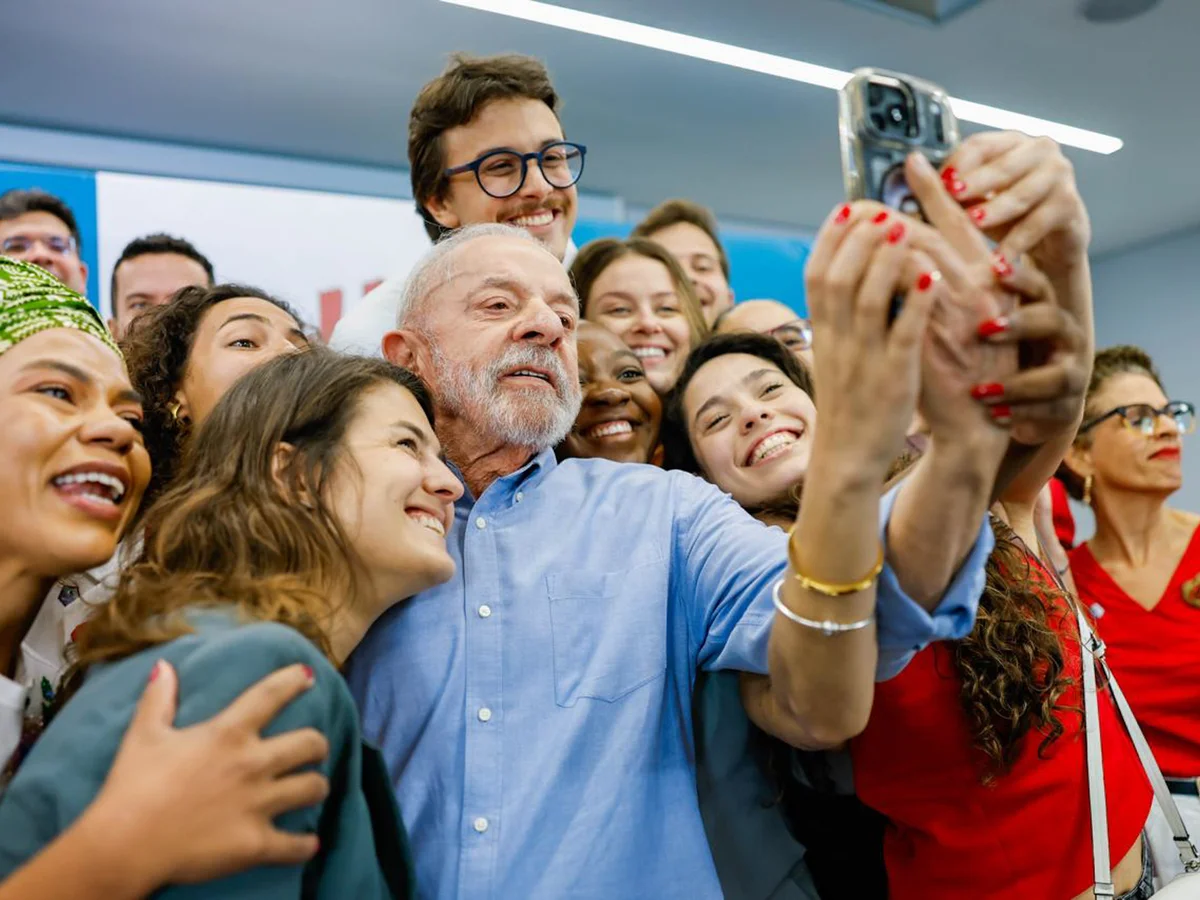 Lula adota mudanças para o 2º turno na tentativa de reverter desvantagem