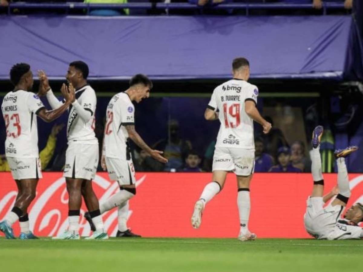 "Não tem nada ganho", alerta Thiago Mendes após vitória do Vasco