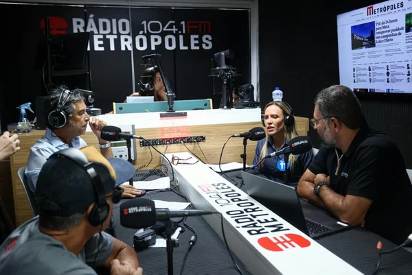 Celina estuda aumentar redações corrigidas nos concursos CBMDF e Sedes